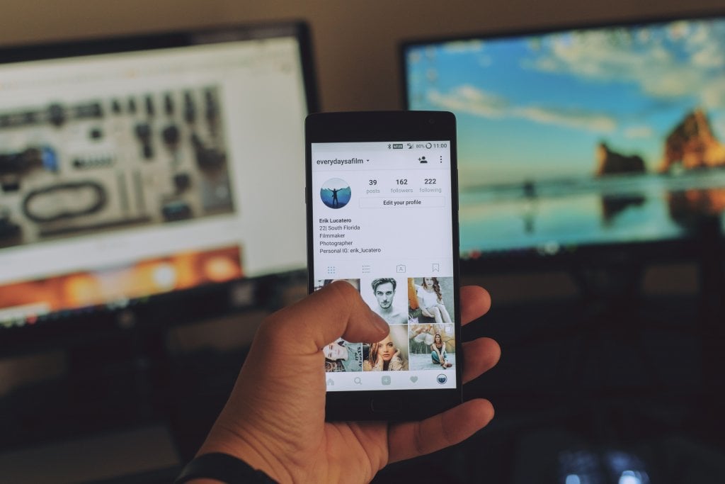 turn your customers into a community